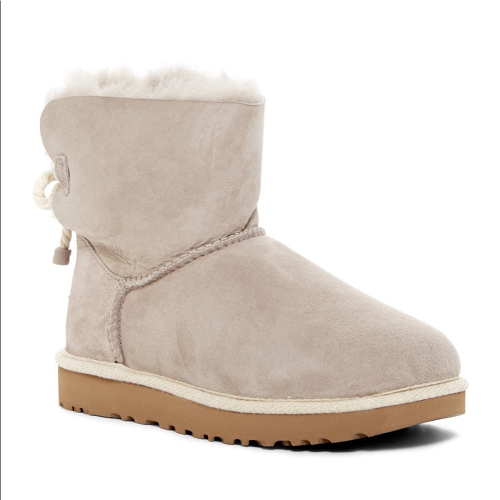 Uggs Bow with Ropes